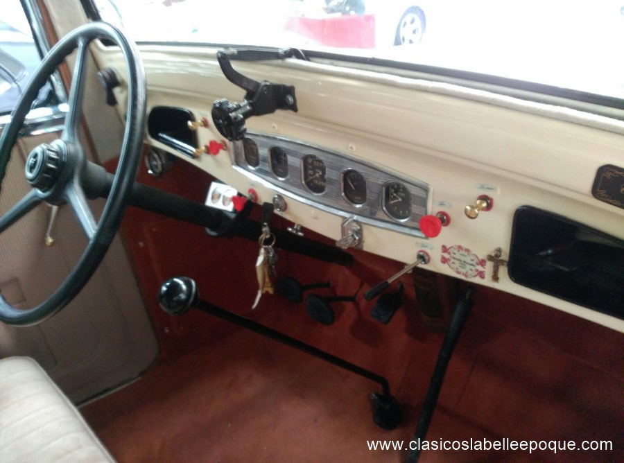 Interior Citroen Rosalia Vehiculo Clasico Bodas (3)